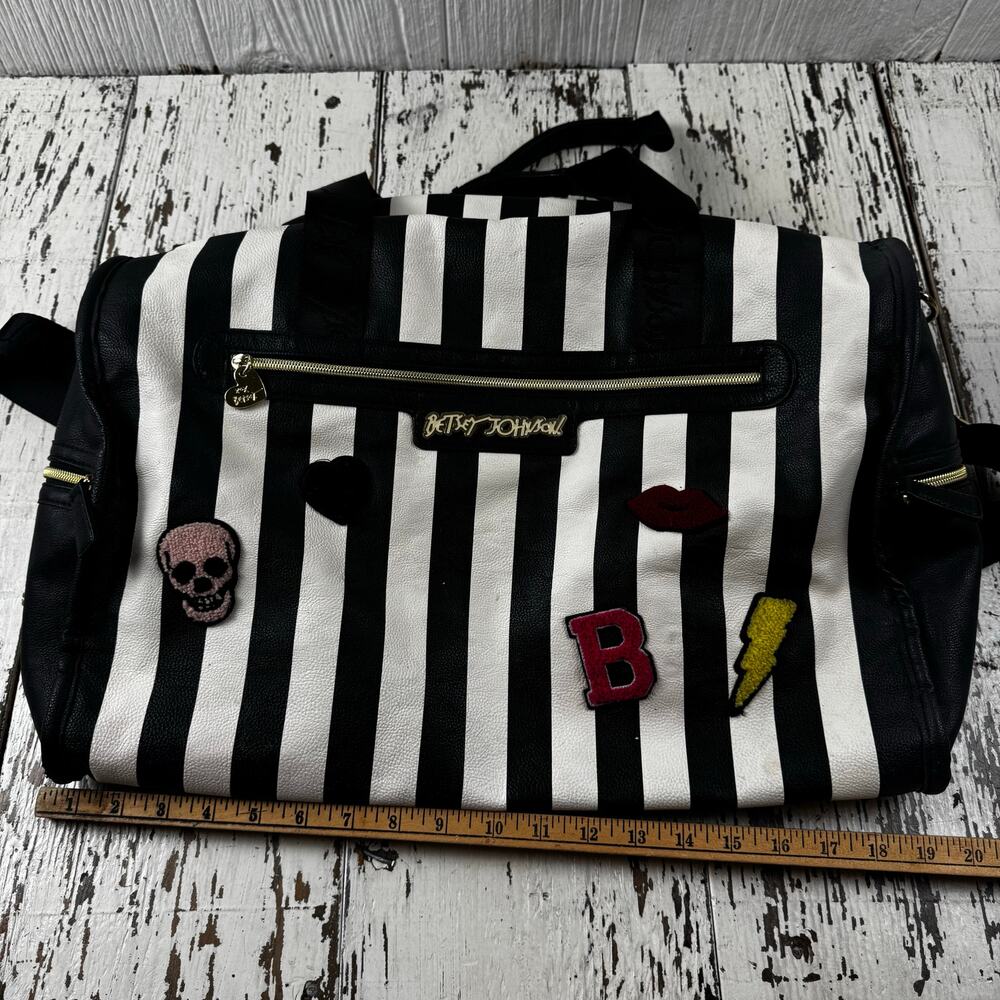 Betsey Johnson Striped Weekender Travel Duffle Bag Black White Floral Interior - Picture 5 of 12